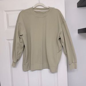 Lululemon Perfectly Oversized Crew in trench size 8